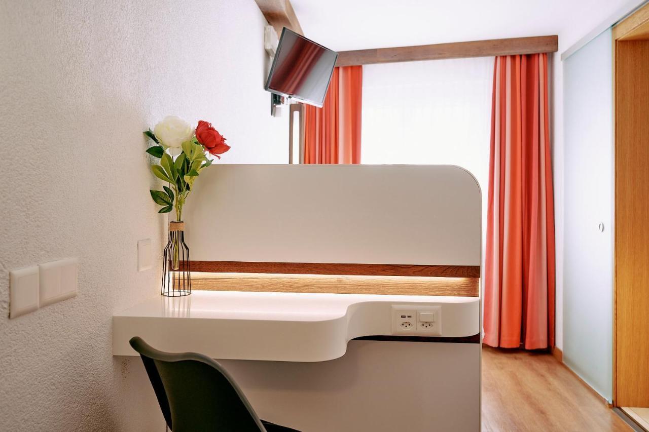 Elite Hotel Висп Екстериор снимка