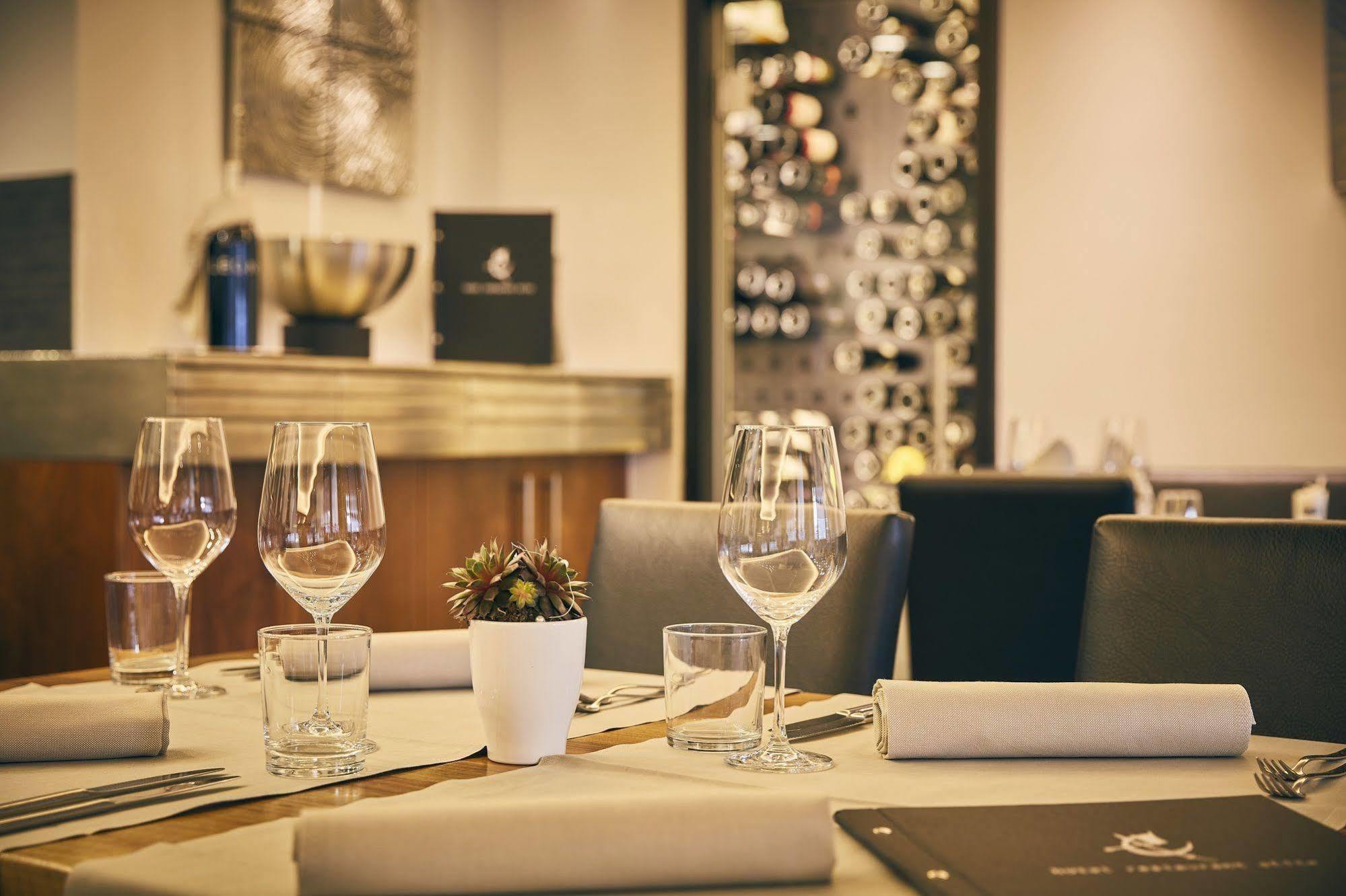 Elite Hotel Висп Екстериор снимка