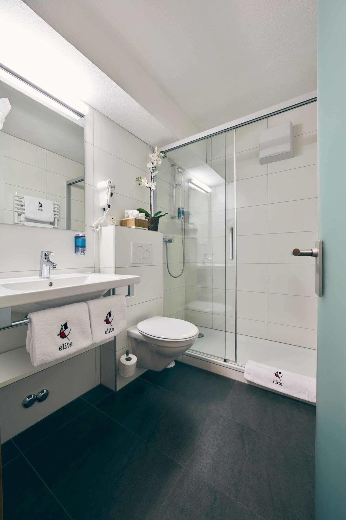Elite Hotel Висп Екстериор снимка